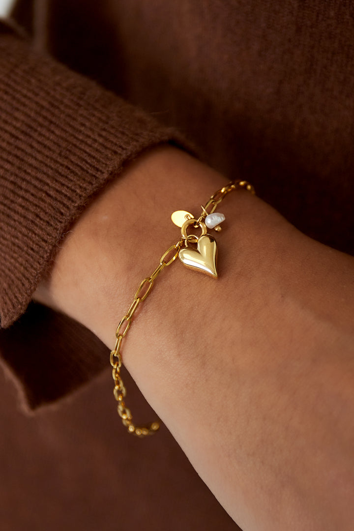 Golden Heart Charm Bracelet