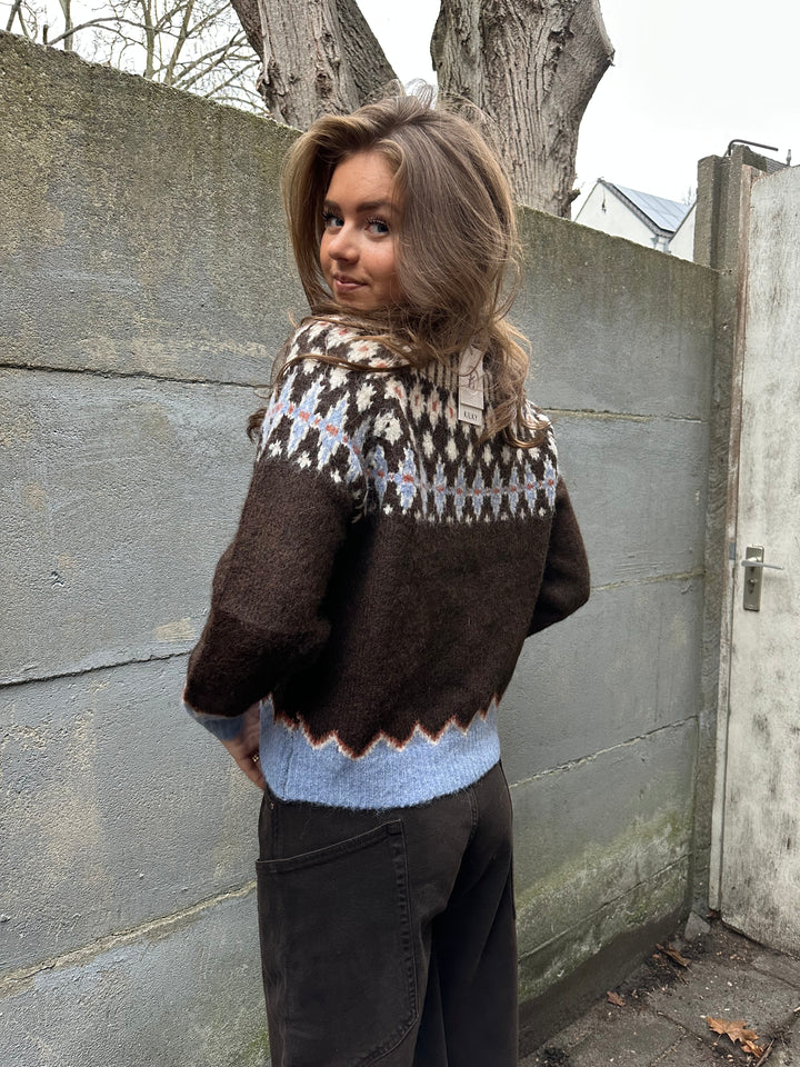 Nordic Breeze Cardigan