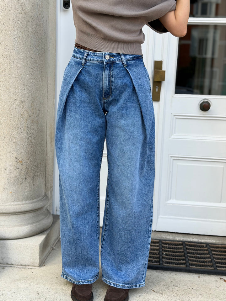 Pleated Tall Jeans - PRE ORDER